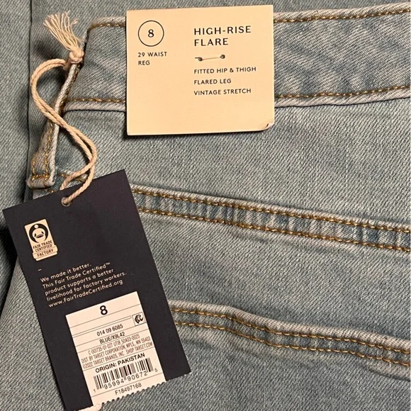 Universal Thread High Rise Jeans - Picture 4 of 6